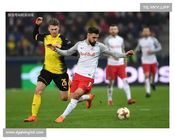 奥林匹亚科斯如何凭借战术与资源垄断希腊足球联赛的霸主地位