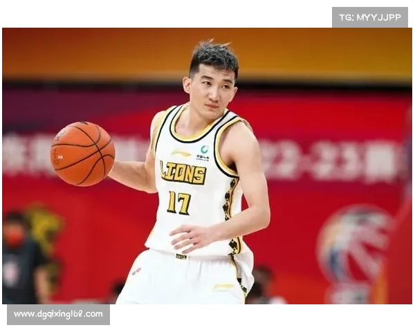 布朗与孙铭徽如何发挥核心作用引领比赛胜利