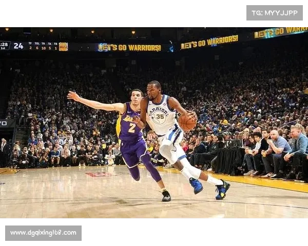 库里缺阵勇士如何凭借团队力量逆袭胜利